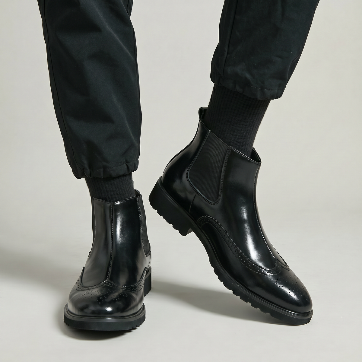 Instapmodel brogue chelsea boots heren met grove zool