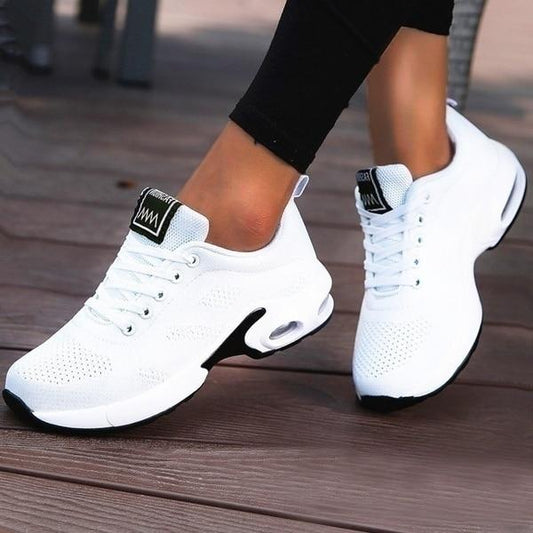 Sportschoenen dames met veters en luchtkussen zool