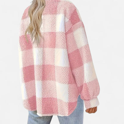 Geruite teddy shacket dames met knoopsluiting en oversized pasvorm