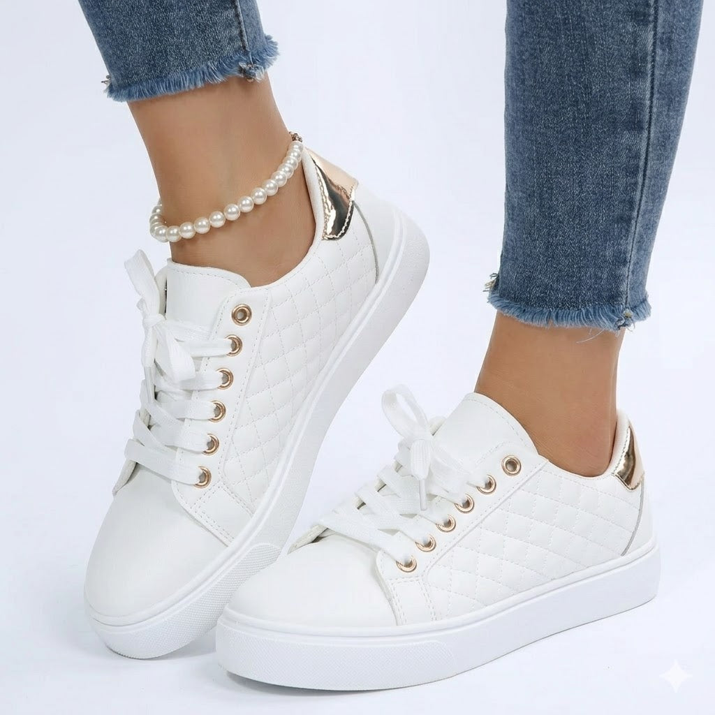 Gewatteerde sneakers dames met vetersluiting en platformzool