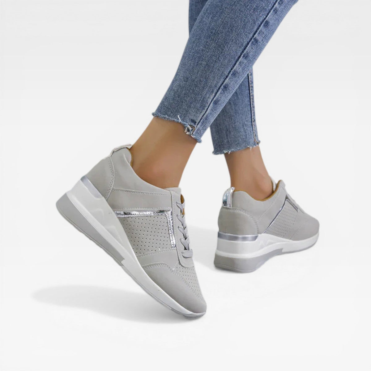 Geperforeerde wedge sneakers dames met verborgen sleehak en veters