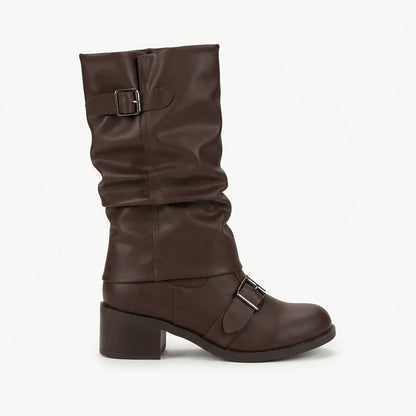 Slouchy laarzen dames met twee gespriempjes, ronde neus en ruime instap