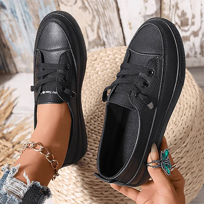Instap sneakers dames met plateauzool en decoratieve veters
