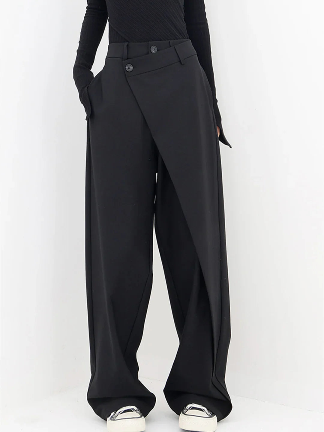 Asymmetrische wijde pantalon met knoopsluiting voor dames