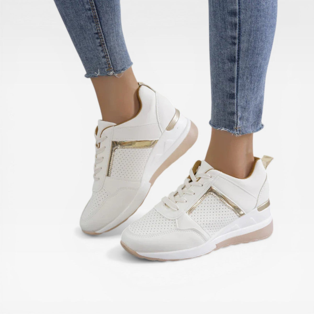 Geperforeerde wedge sneakers dames met verborgen sleehak en veters