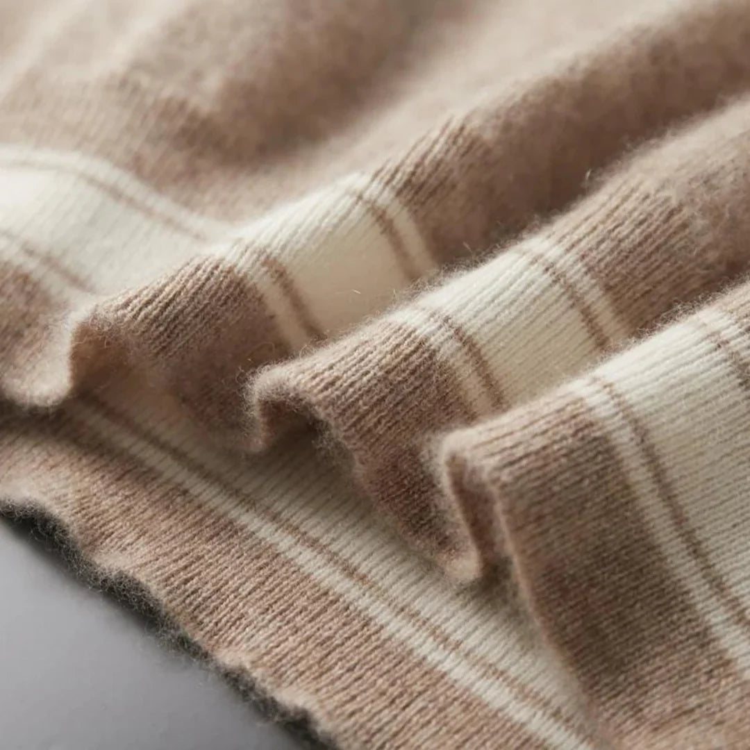 Fijngebreide tweedelige set dames met ronde hals trui en joggingbroek