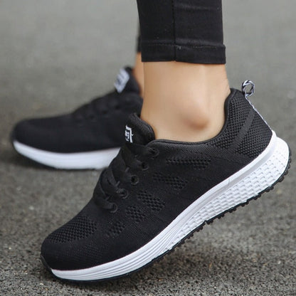 Dames wandelschoenen met voetboogondersteuning en veters