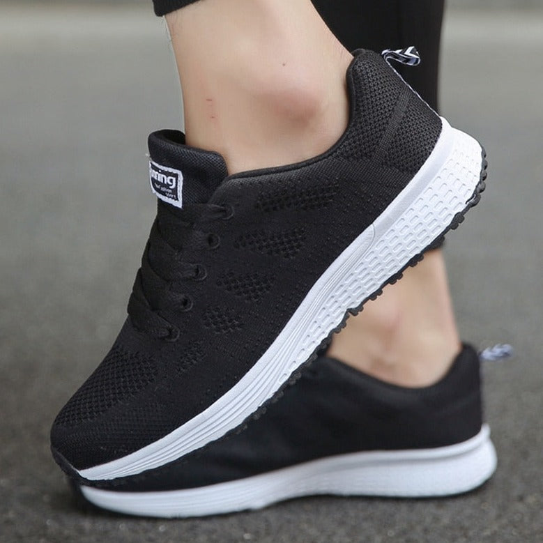 Dames wandelschoenen met voetboogondersteuning en veters