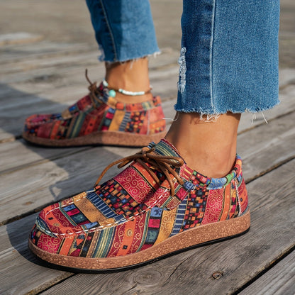 Lage instappers dames met vetersluiting en boho print