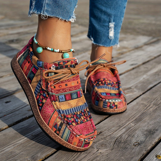 Lage instappers dames met vetersluiting en boho print