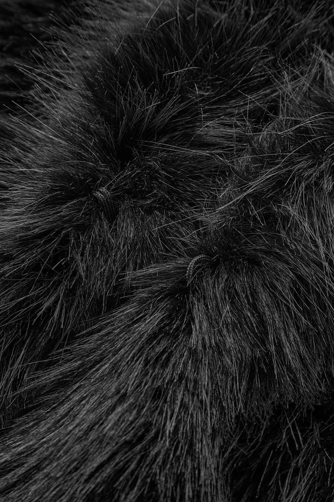 Korte faux fur jas dames met brede reverskraag en lange mouwen