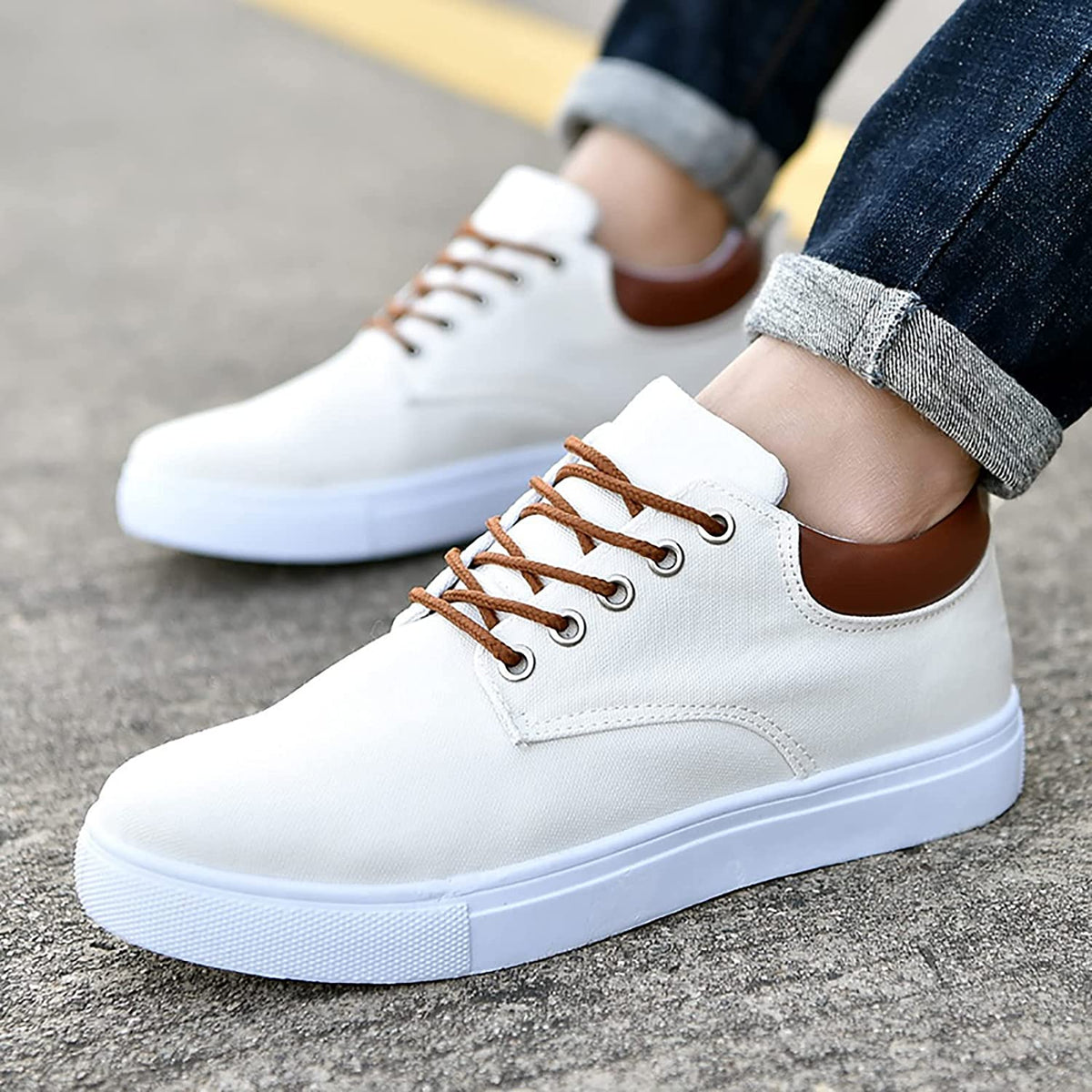 Lage sneakers heren met vetersluiting en verhoogde platte zool