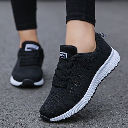 Dames wandelschoenen met voetboogondersteuning en veters