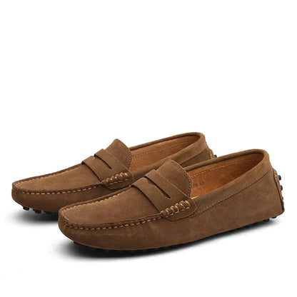 Instap penny loafers voor heren met mocassinstiksel en noppenzool