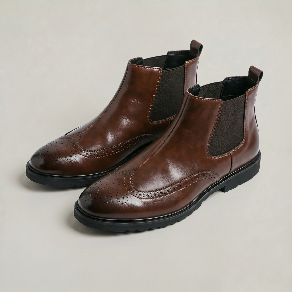 Instapmodel brogue chelsea boots heren met grove zool