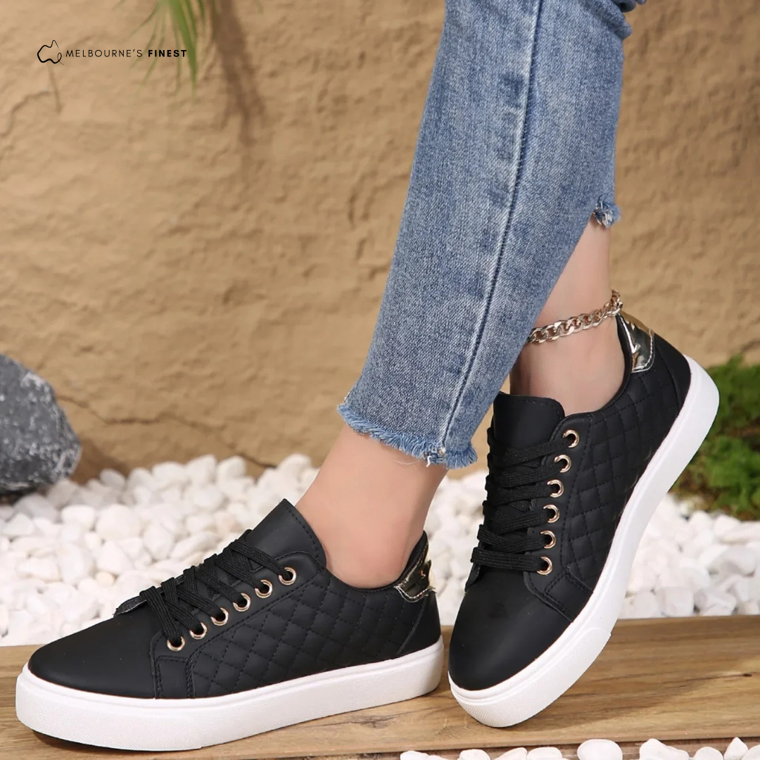 Gewatteerde sneakers dames met vetersluiting en platformzool