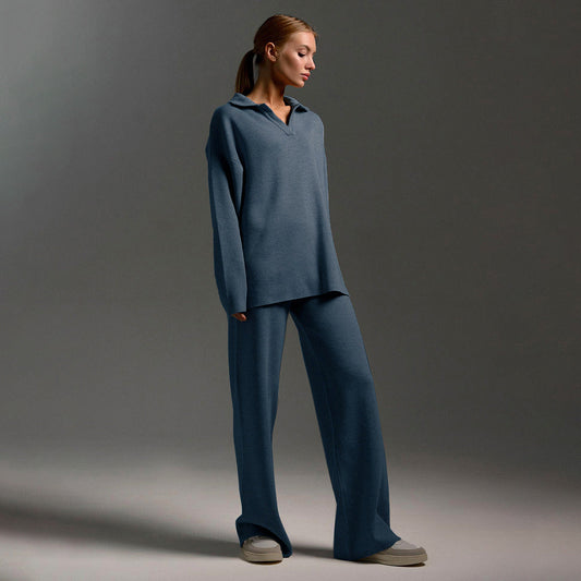 Gebreide tweedelige set met polokraag en wijde broek voor dames