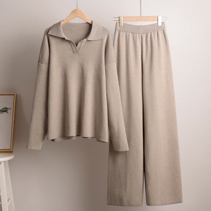 Gebreide tweedelige set met polokraag en wijde broek voor dames