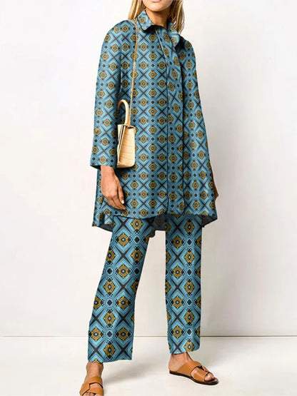 Tweedelige set dames met lange blouse en rechte broek met print