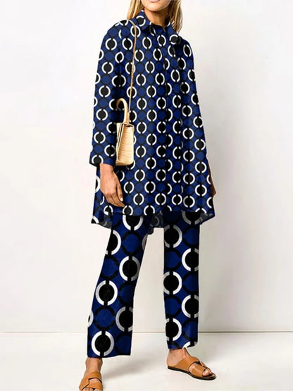 Tweedelige set dames met lange blouse en rechte broek met print