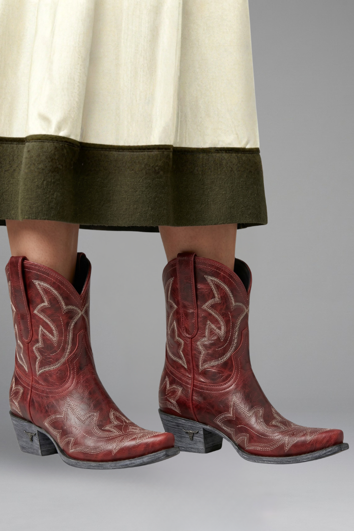 Geborduurde cowboylaarzen dames met spitse neus en blokhak