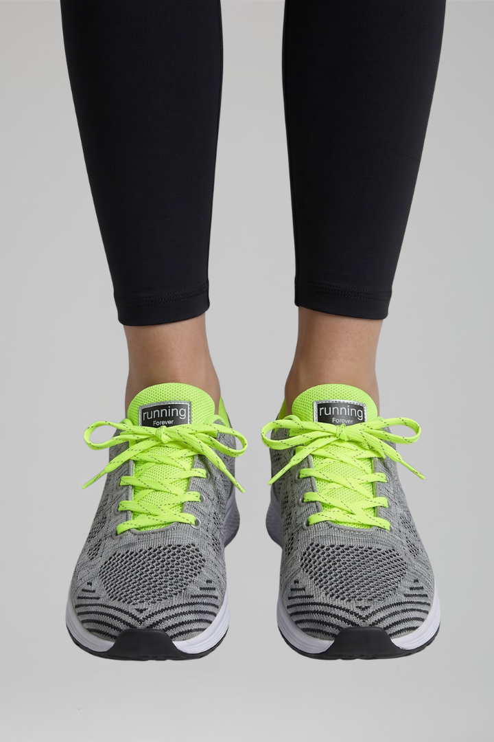 Lage wandelschoenen dames met vetersluiting en mesh bovenwerk