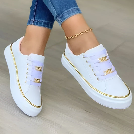 Lage sneakers dames met platformzool en kettingdetail