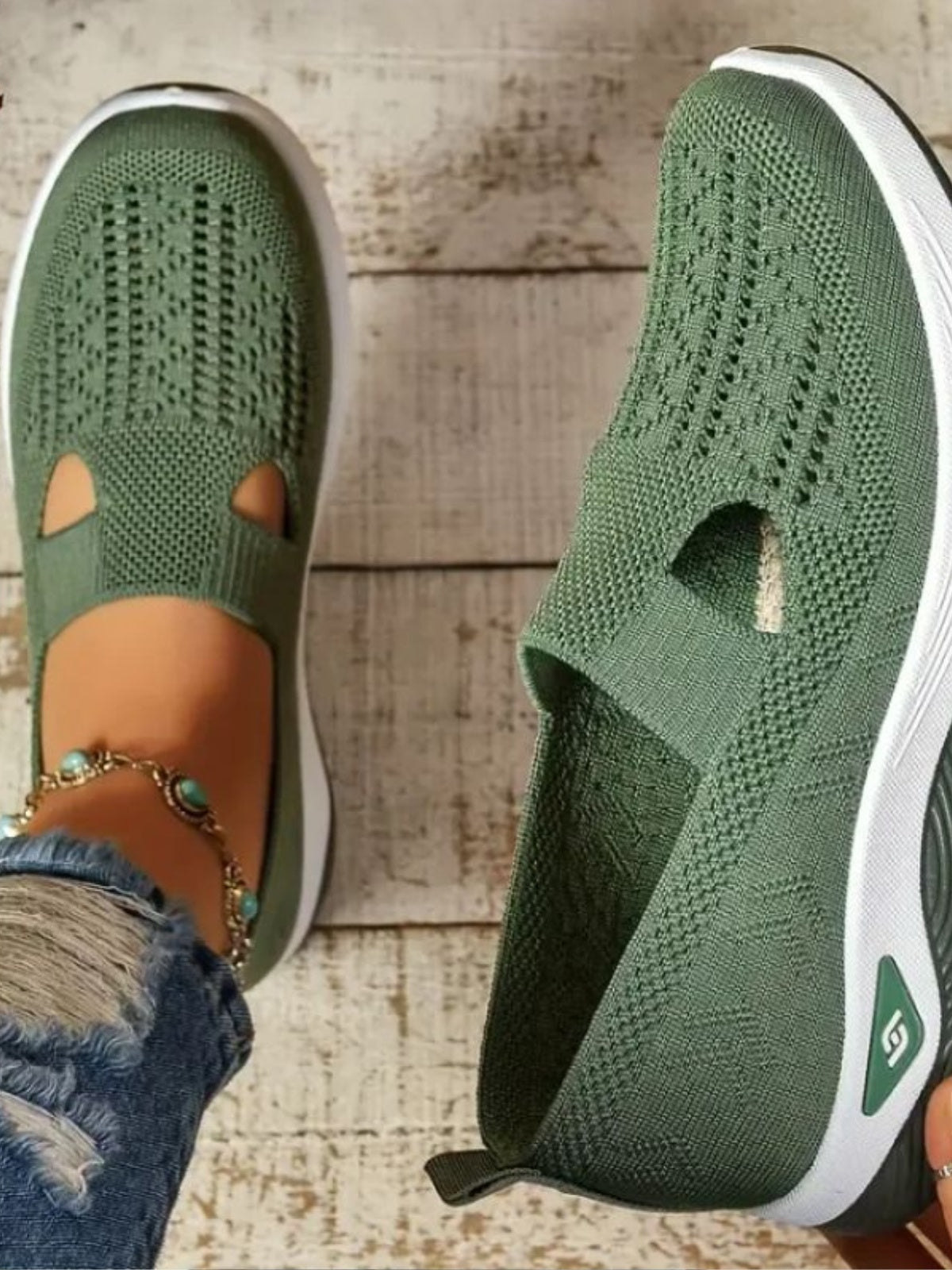 Instapsneakers dames zonder veters met uitsnijdingen en gedempte zool