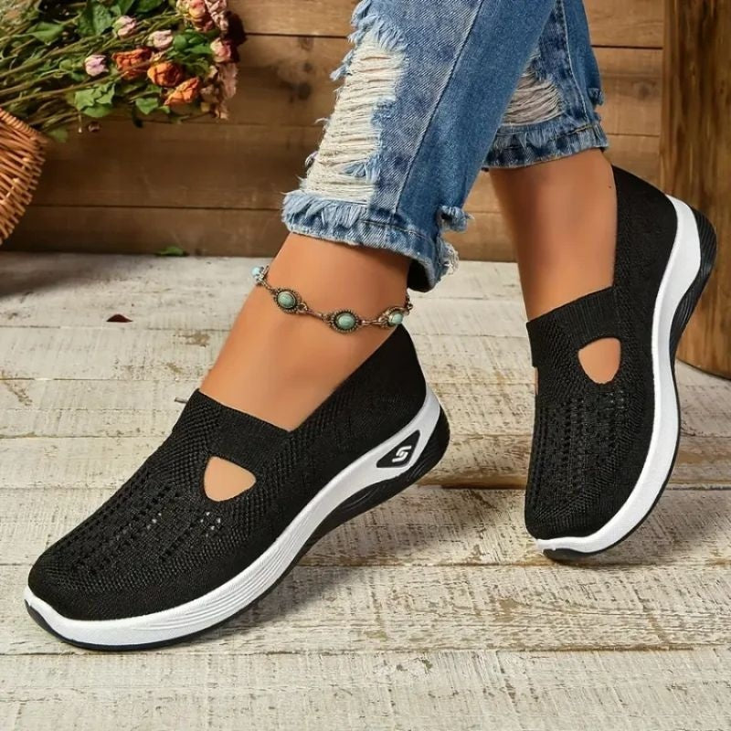 Instapsneakers dames zonder veters met uitsnijdingen en gedempte zool