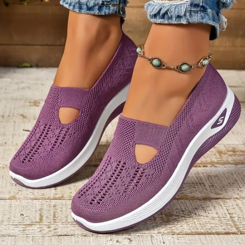 Instapsneakers dames zonder veters met uitsnijdingen en gedempte zool
