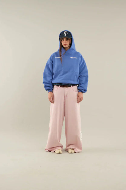 "Comfortabele, stijlvolle vrouwenhoodie in blauw, bordeauxroze; symbool van zelfliefde, ontspannen pasvorm, minimalistisch de