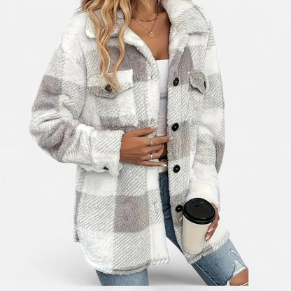 Geruite teddy shacket dames met knoopsluiting en oversized pasvorm