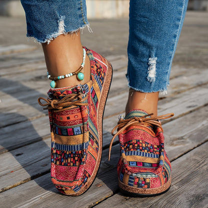 Lage instappers dames met vetersluiting en boho print