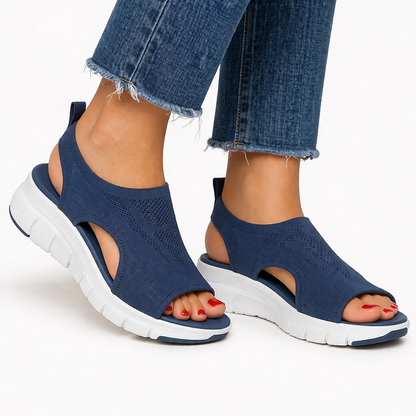 Instap sandalen dames met open neus, sleehak en voorgevormd voetbed